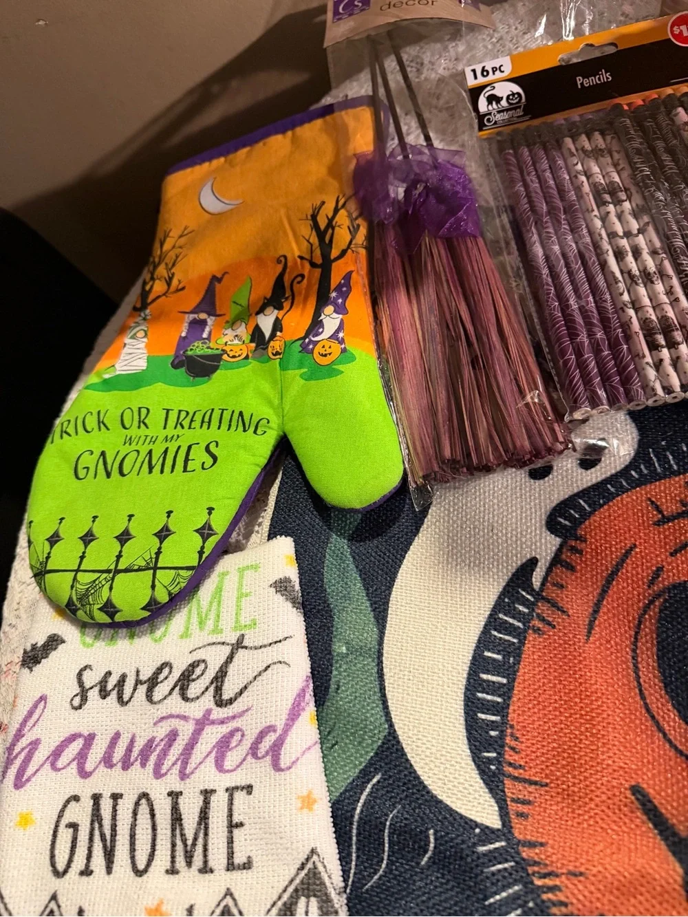 Halloween Decor-Lot #4